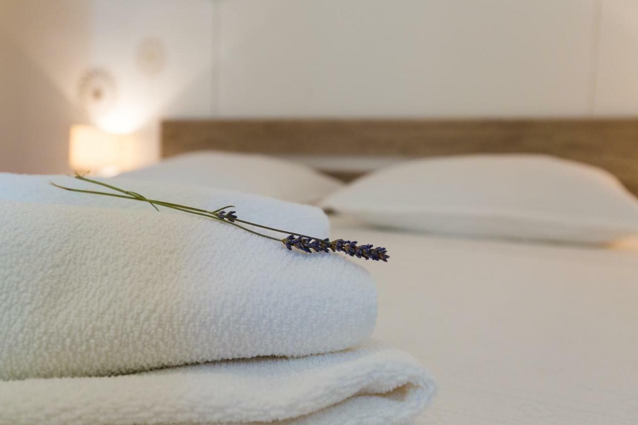 Cozy Apartment Josipa Привлака Екстериор снимка