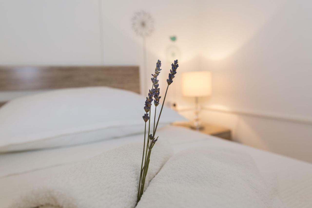 Cozy Apartment Josipa Привлака Екстериор снимка