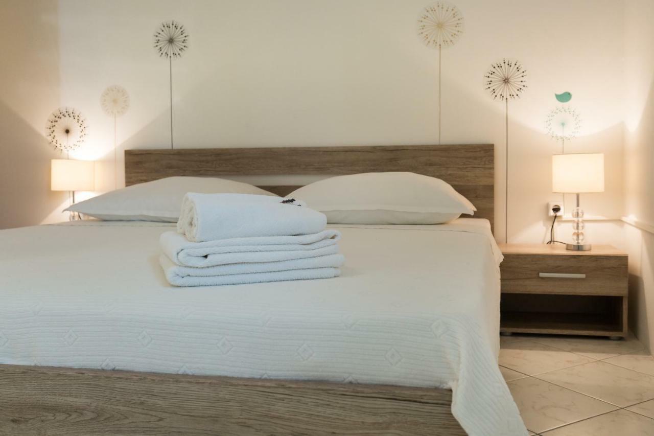 Cozy Apartment Josipa Привлака Екстериор снимка