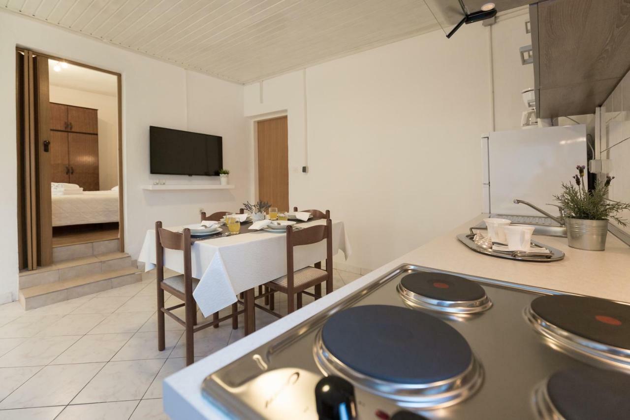Cozy Apartment Josipa Привлака Екстериор снимка