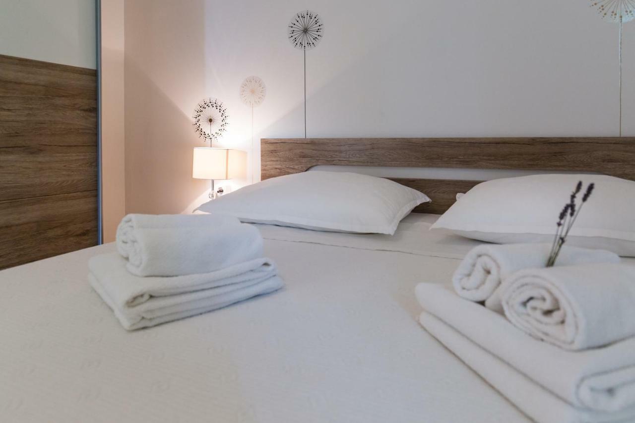 Cozy Apartment Josipa Привлака Екстериор снимка