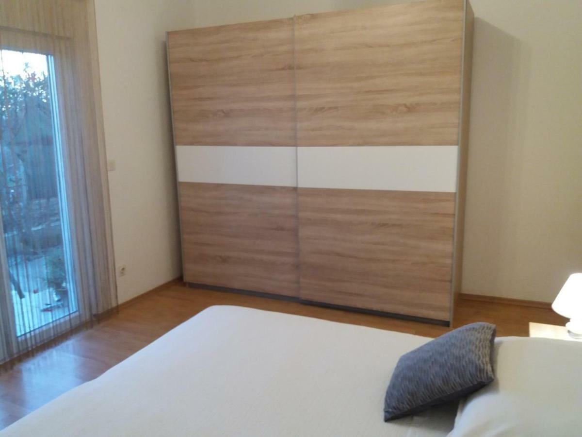 Cozy Apartment Josipa Привлака Екстериор снимка