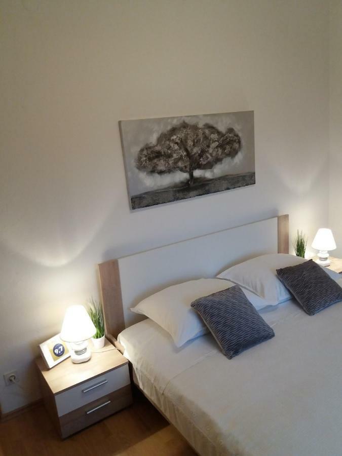Cozy Apartment Josipa Привлака Екстериор снимка