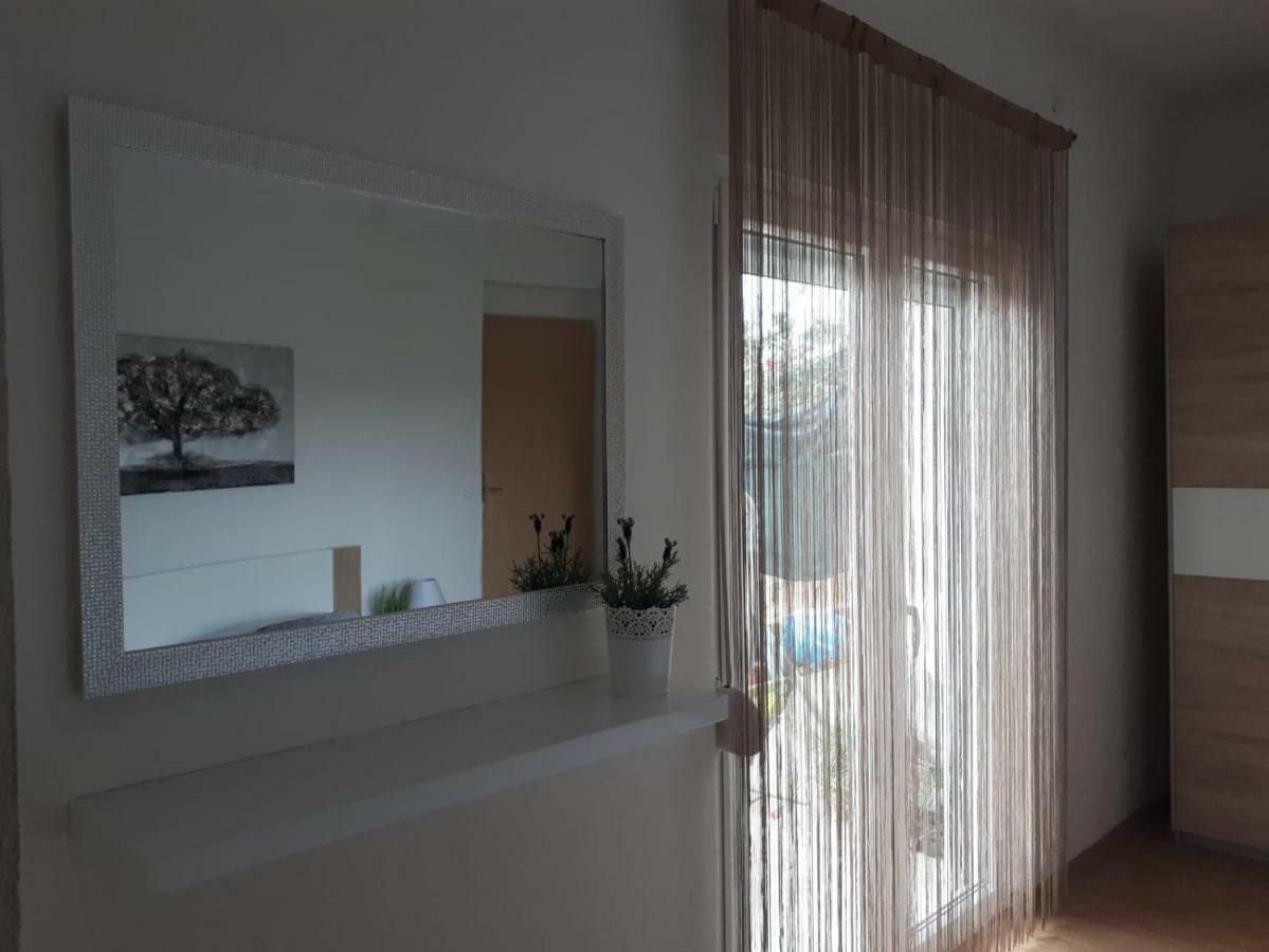 Cozy Apartment Josipa Привлака Екстериор снимка